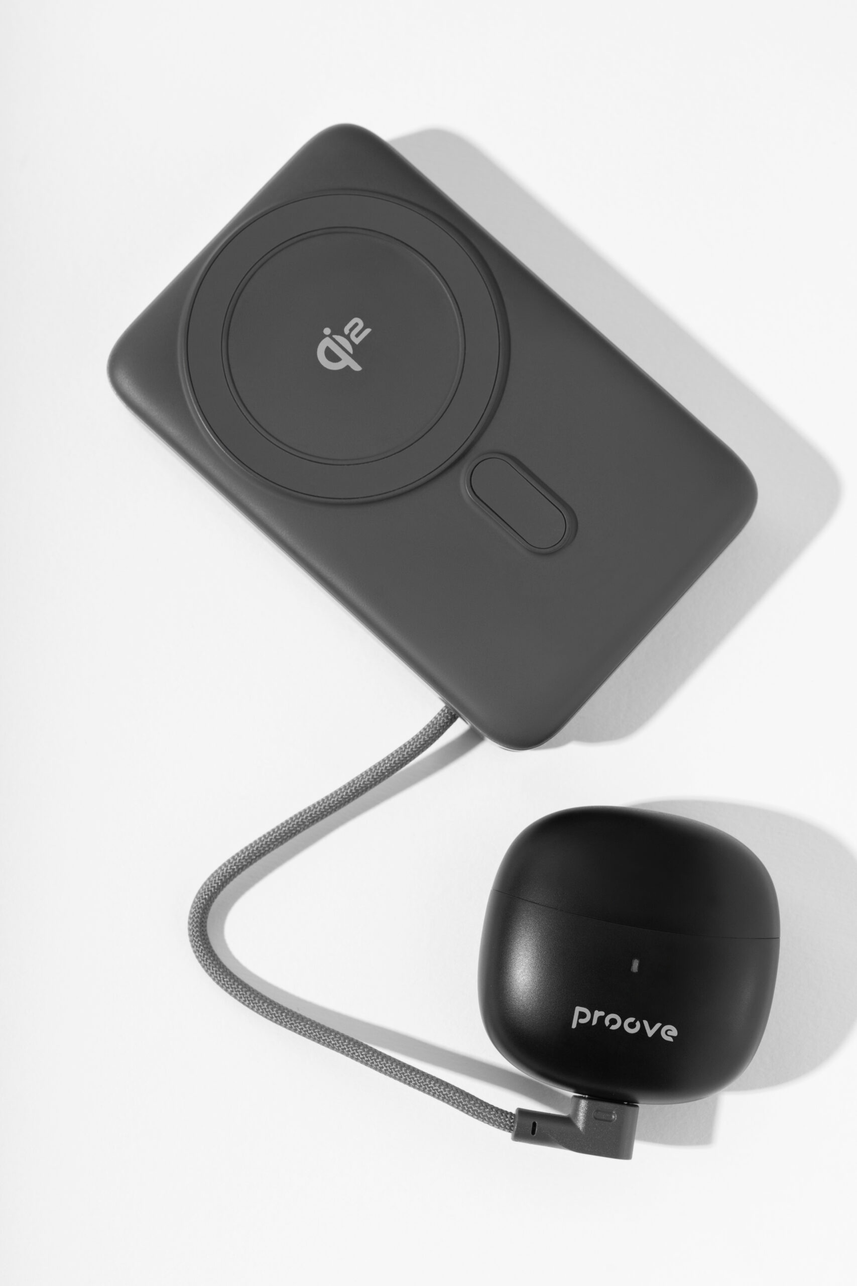 Power Bank Proove OverPower 35W 10000mAh Qi2 With Integrated Charging Cable Type-C - Imagen de 2